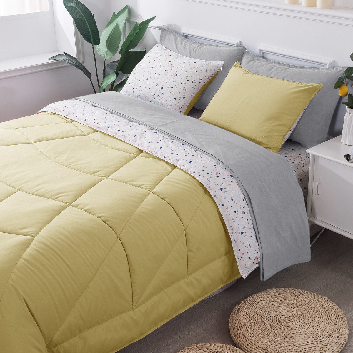 Kasentex Reversible 5/7pc Lightweight Bedding Set - Comfortable Home Bedding